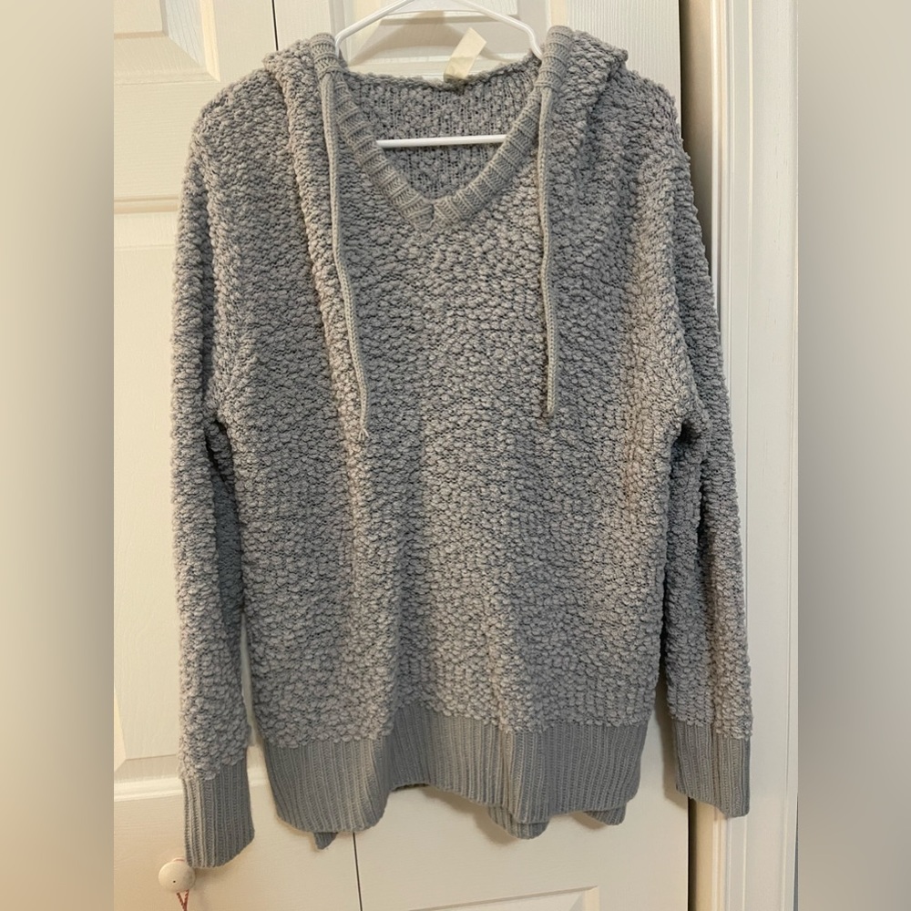 Gray fuzzy pullover, size L